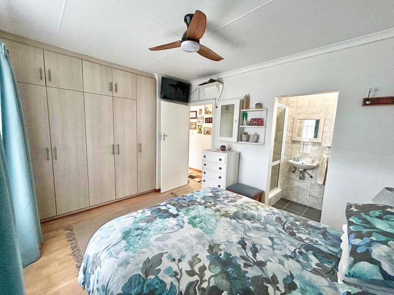 4 Bedroom Property for Sale in Stilbaai Wes Western Cape